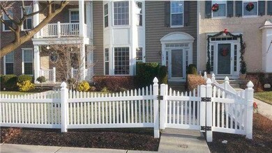 147 Pipers Inn Dr, Fountainville, PA 18923 - photo 2