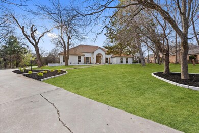 Mediterranean / spanish-style house featuring stuc