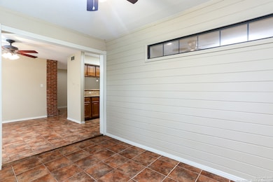 13130 Blanco Rd unit 301, San Antonio, TX 78216 - photo 3