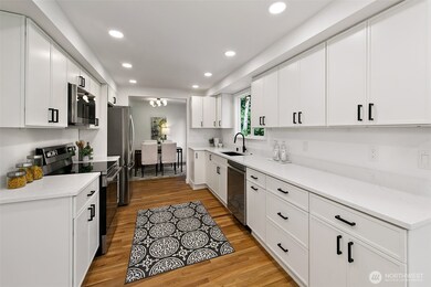 8215 184th St SW, Edmonds, WA 98026 - photo 6