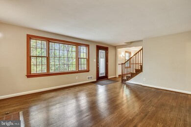 2325 Highland Ave, Falls Church, VA 22046 - photo 3