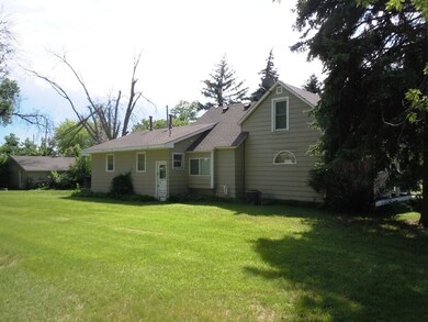NE side