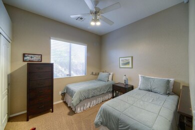 002_Bedroom