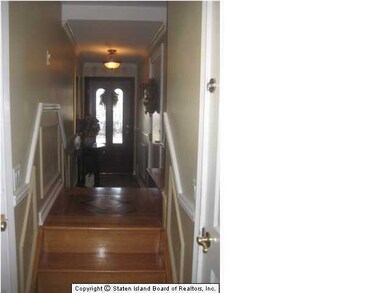 22 Joel Place, Staten Island, NY 10306 - photo 2