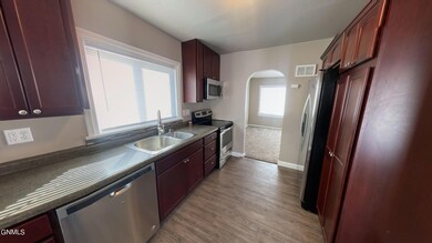 613-W-Avenue-C-02252023_124635