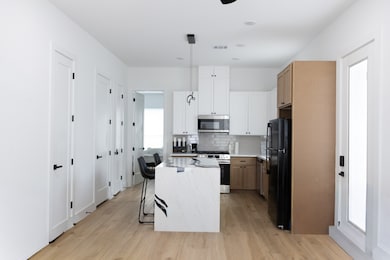 7129 Sidney St unit A, Houston, TX 77021 - photo 2