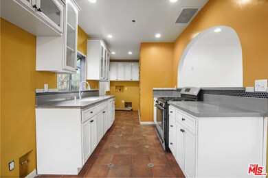 2510 Ganahl St, Los Angeles, CA 90033 - photo 6