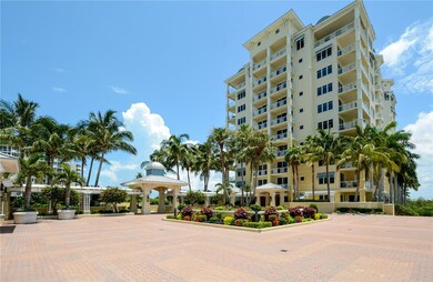 2050 Benjamin Franklin Dr unit B704, Sarasota, FL 34236 - photo 3
