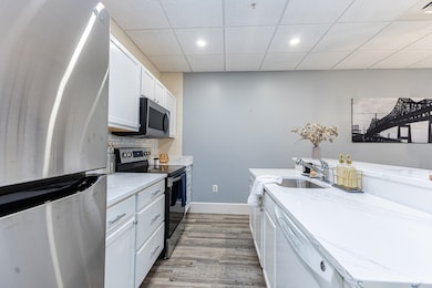 948 Main St unit 105, Waltham, MA 02451 - photo 6