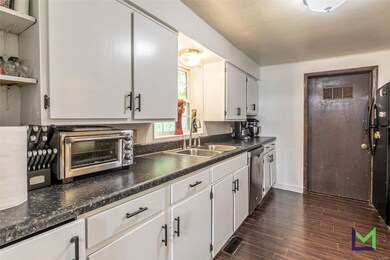 2439 S 11th St, Poplar Bluff, MO 63901 - photo 7