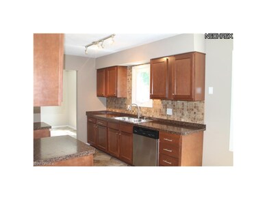 Brand NEW Kitchen W/ Ceramic tile, Track Lighting 