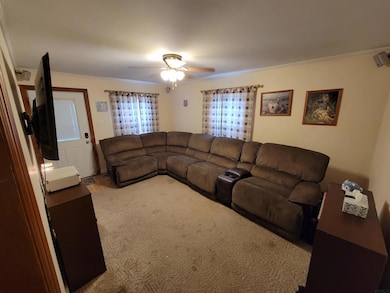 2404 S Ebright St, Muncie, IN 47302 - photo 5