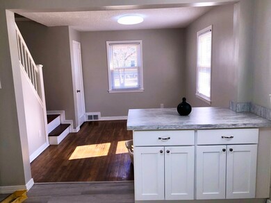 278 Pheland St, Springfield, MA 01109 - photo 6