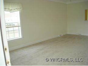 LR/Dining room area