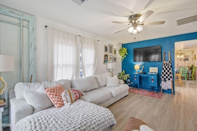 4-web-or-mls-9823 W Etienne Rd-4
