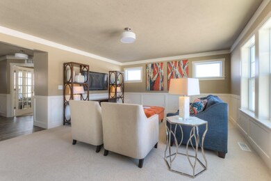 Living RSR003-E2390-12