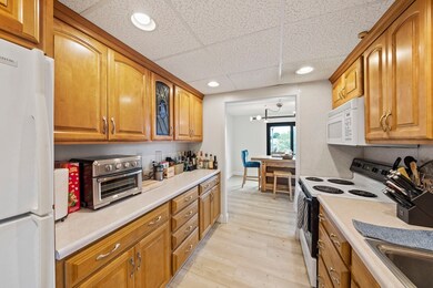 Weymouthport unit T24A, North Weymouth, MA 02191 - photo 5