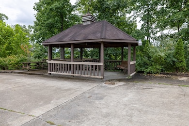 200 Saint Barts Dr, Hazard, KY 41701 - photo 4