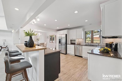 6015 Rowley Blvd, Waterford, MI 48329 - photo 6