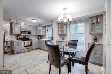 15508 Laurel Ridge Rd, Dumfries, VA 22025 - photo 3