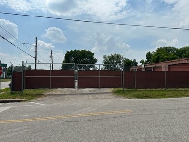 4909 Kelley St, Houston, TX 77026 - photo 5