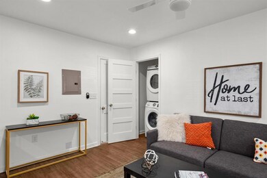 301 E 33rd St unit 2, Austin, TX 78705 - photo 6