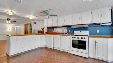 6461 Swamp Rd, Byron, NY 14422 - photo 5