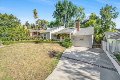 21810 Dumetz Rd, Woodland Hills, CA 91364 - photo 2