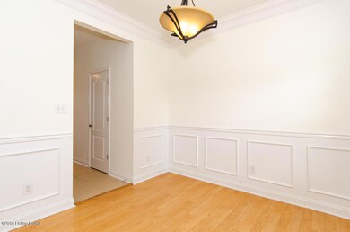 10101 Hornbeam Blvd, Louisville, KY 40228 - photo 5