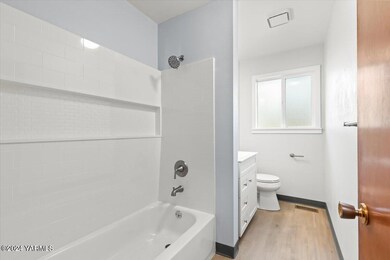 06-207 Adams Park Dr029