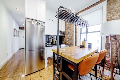 106 W 13th St unit 30, New York, NY 10011 - photo 7