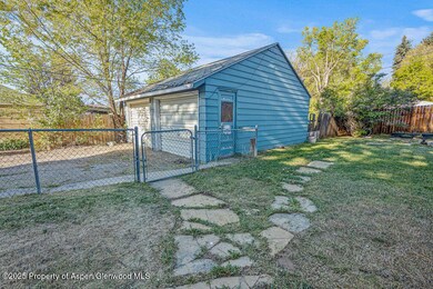 828TaylorSt.-32