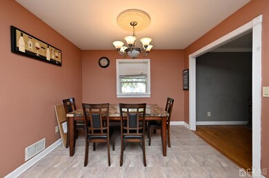 2568 Vauxhall Rd, Union, NJ 07083 - photo 4