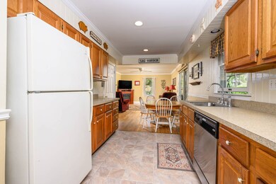 79 Clay Pit Rd, Sag Harbor, NY 11963 - photo 4