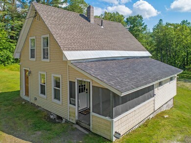 552 Whitefield Rd, Dalton, NH 03598 - photo 2