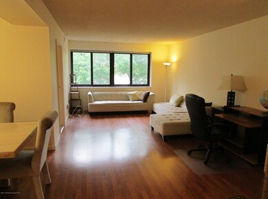 15 Kathy Place unit 3B, Staten Island, NY 10314 - photo 3