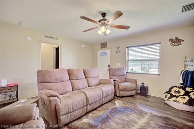 118 Hallmark Ave, Lake Placid, FL 33852 - photo 4