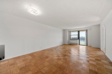 Parker Imperial unit 10G, North Bergen Twp., NJ 07047 - photo 4