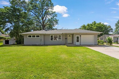 2115 Iowa St, Cedar Falls, IA 50613 - photo 3