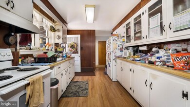 449 Thornton Rd, Cheyney, PA 19319 - photo 7