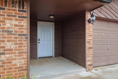 612 NE 14th St, Moore, OK 73160 - photo 5