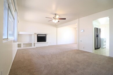 8622 N 35th Dr, Phoenix, AZ 85051 - photo 4