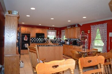 127 Man o War Dr, Harrodsburg, KY 40330 - photo 4