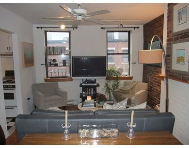 13 Thacher St unit 5, Boston, MA 02113 - photo 2