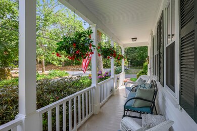 036-photo-porch-8459259