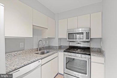 Park Princess/Logan Park unit 508, Washington, DC 20005 - photo 7