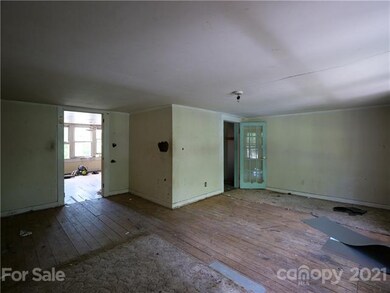 622 Armfield St, Statesville, NC 28677 - photo 4