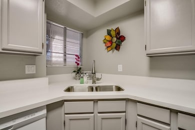 NEW QUARTZ COUNTERTOPS