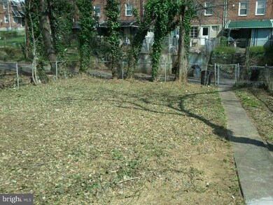 4442 Cedar Garden Rd, Baltimore, MD 21229 - photo 5