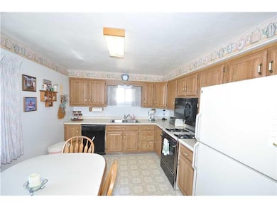 Kitchen. Newer Oak cabinets with plenty of counter